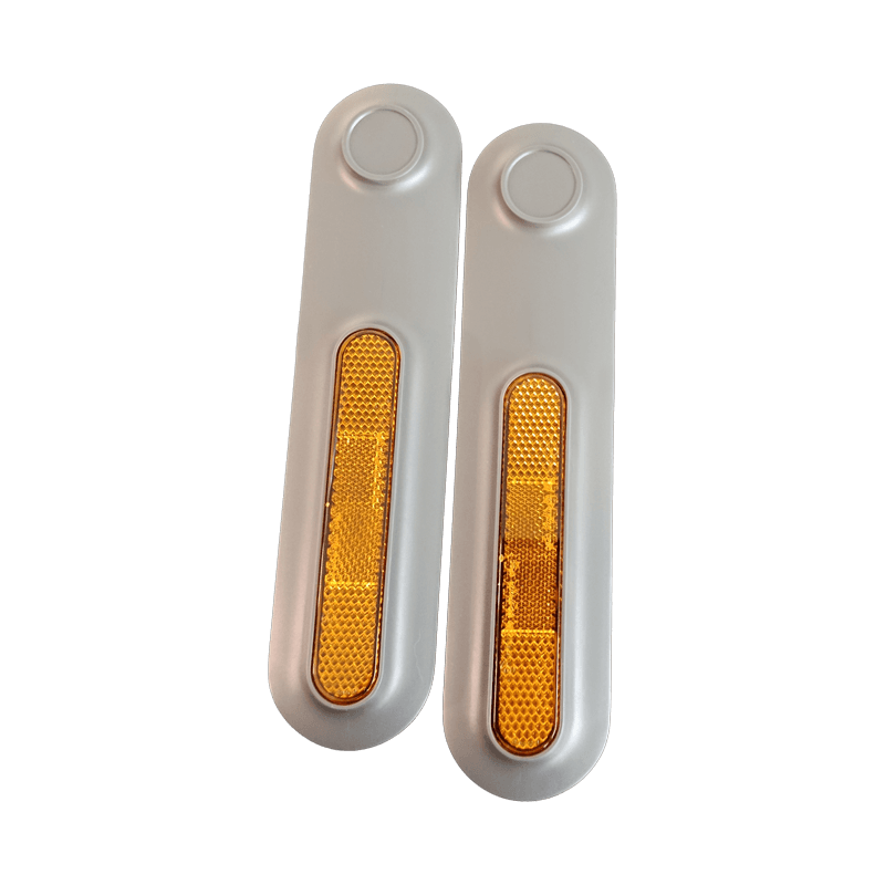 Plaststykki m. endurskíni yfir skrúfur – Xiaomi Scooter 6